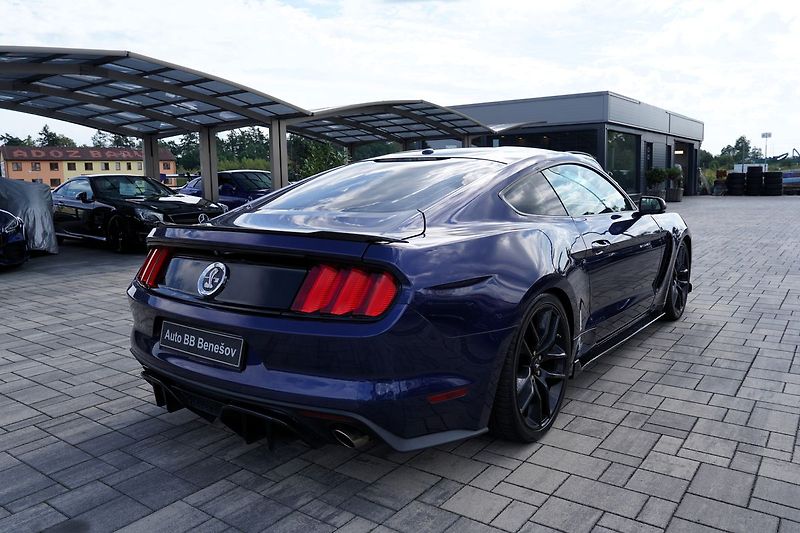 Ford Mustang 5.0 GT V8 330 KW/AT/GT 500/DPH - fotka 6 z 25