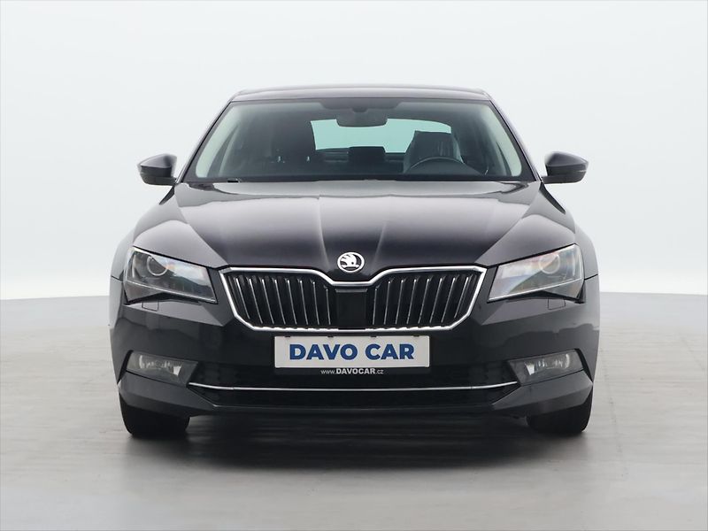 Škoda Superb 1,6 TDI 88kW DSG Aut.klima - fotka 2 z 33