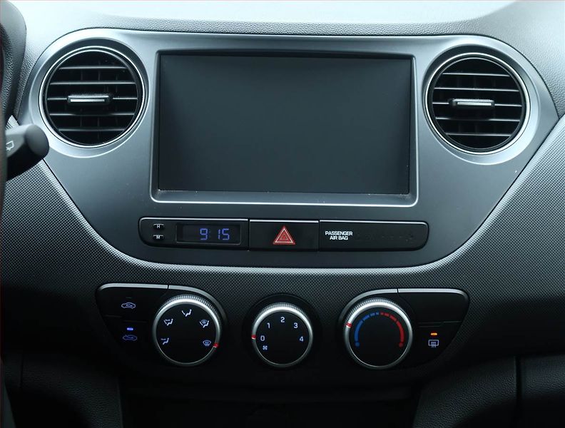Hyundai i10 (2018) 1.0, ČR,1.maj, Serv.kniha - fotka 12 z 14