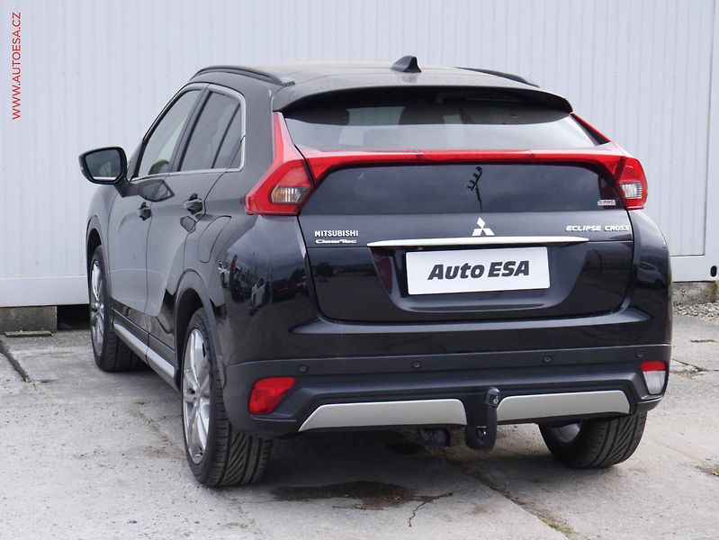 Mitsubishi Eclipse Cross (2018) 1.5T-MiVEC 4x4, AT, kůže - fotka 4 z 14