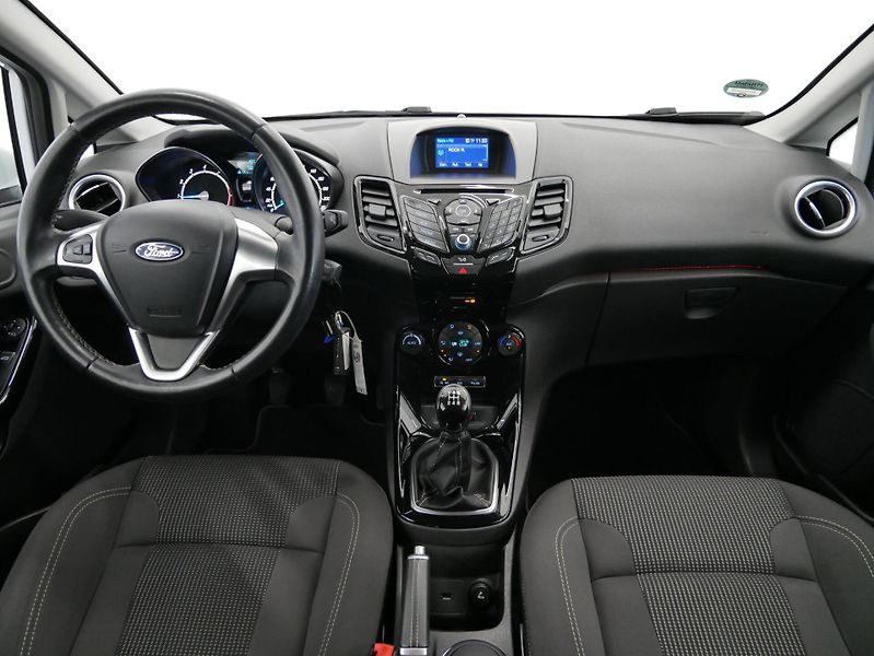 Ford Fiesta - fotka 5 z 24