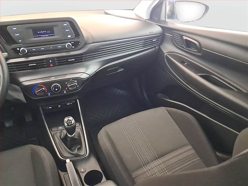 Hyundai Bayon (2023) 1.0 T-GDI, Serv.kniha - fotka 8 z 17