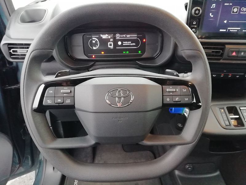 Toyota ProAce City Verso 1,5 D-4D L2 A/T Business - fotka 9 z 17