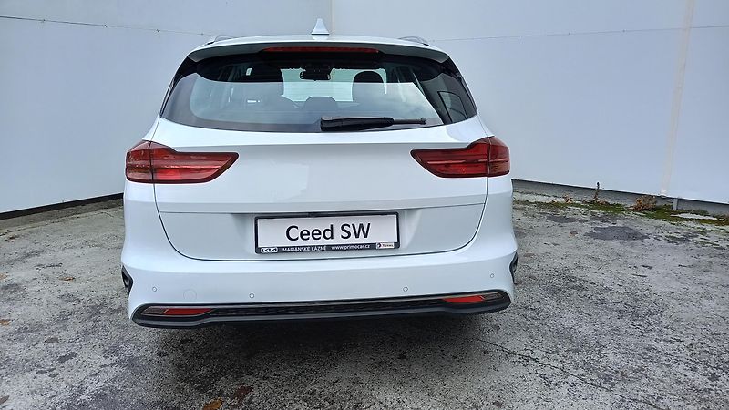 Kia Ceed SW (2025) 1,5 T-GDi SPIN záruka 6 let ! - fotka 5 z 12