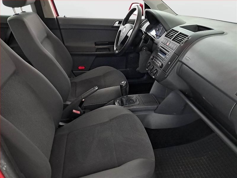 Volkswagen Polo (2008) 1.2, nová STK, jezdí výborně - fotka 9 z 14