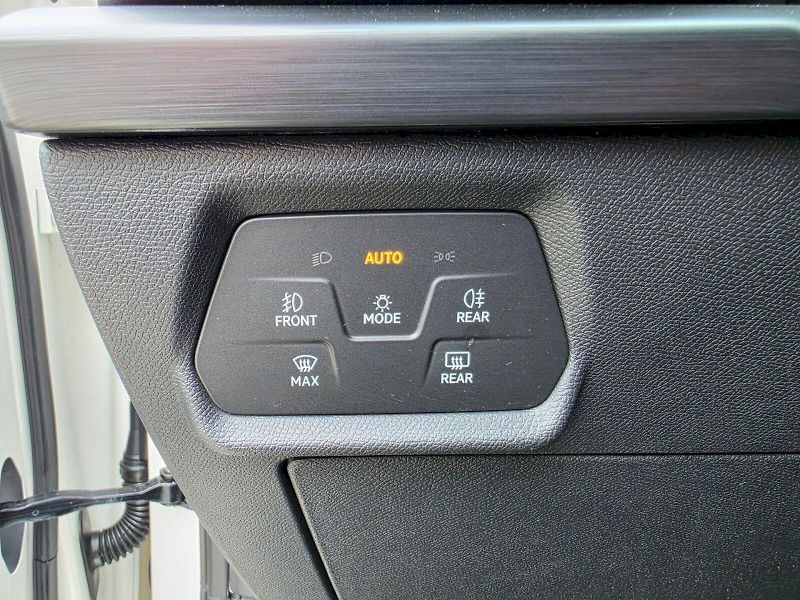 Cupra Formentor (2022) 2.0TSI 140KW DSG 4DRIVE - fotka 22 z 33