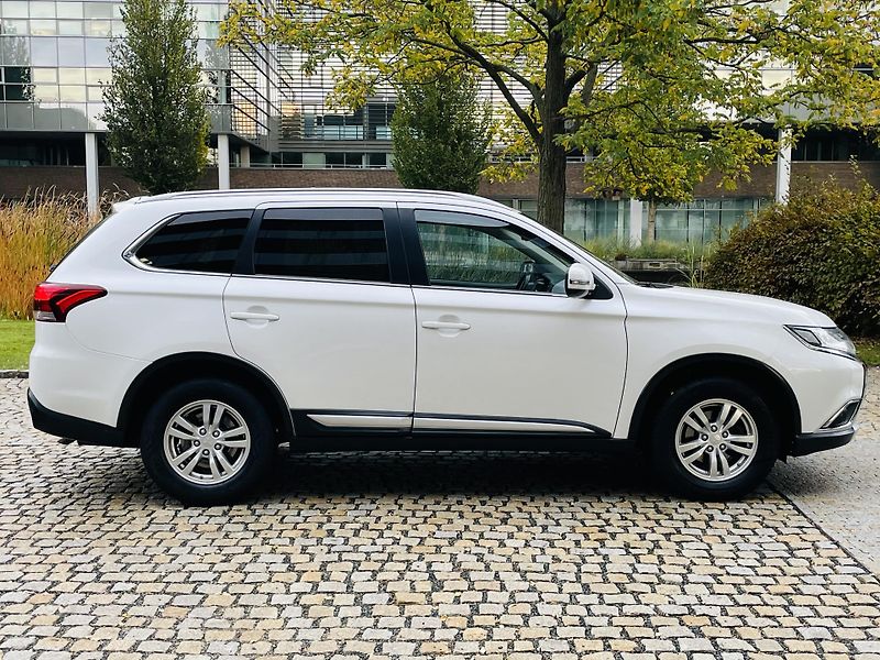 Mitsubishi Outlander 2.0i MANUÁL 1.MAJITEL SERVISKA - fotka 11 z 43