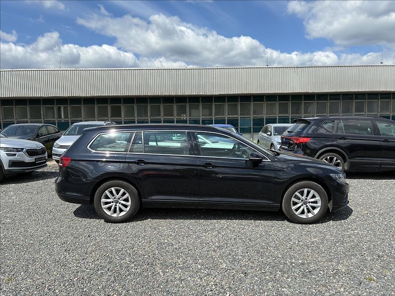 Volkswagen Passat 2,0 App Connect,Manuál,Kamera - fotka 6 z 30