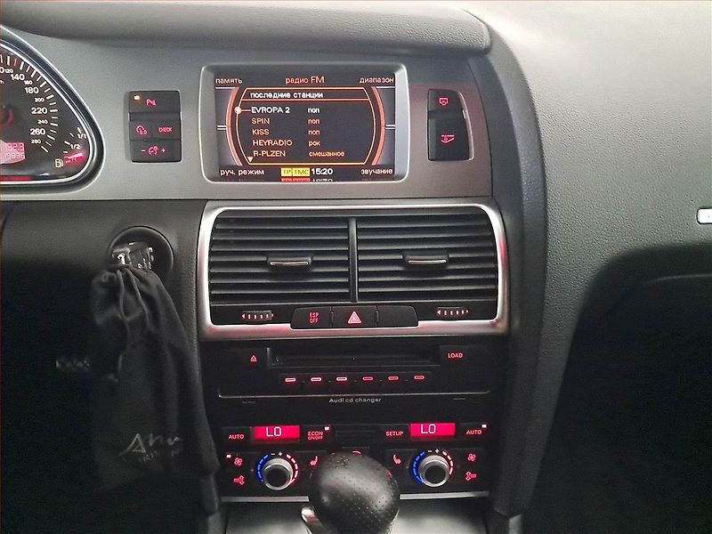 Audi Q7 (2009) S-Line 3.0 TDI, 4X4, Automat - fotka 12 z 21