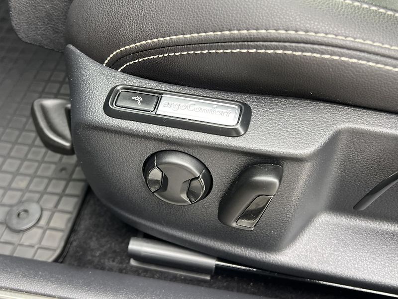 Volkswagen Passat (2023) 2.0TDI 147kW 4X4 DSG TAŽNÉ  - fotka 19 z 27