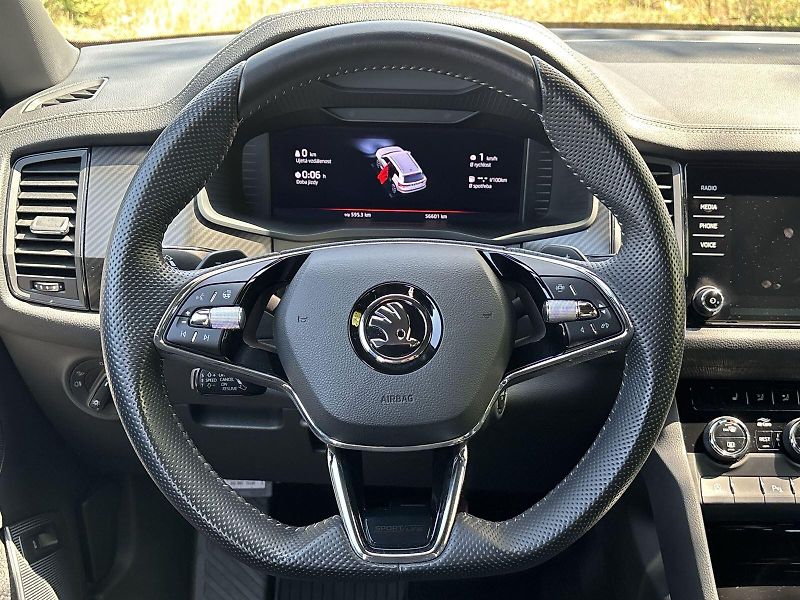 Škoda Kodiaq (2023) 2.0 TDI 4x4 DSG Sportline + - fotka 19 z 33