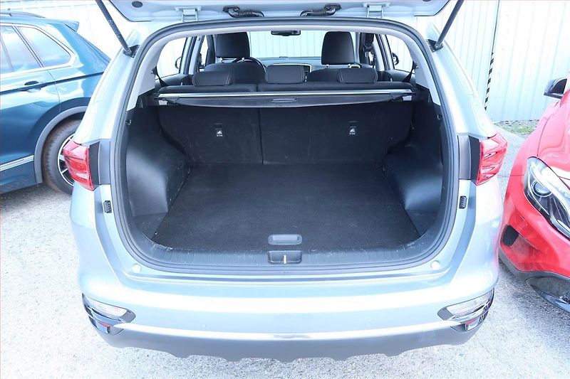 Kia Sportage (2019) Gold 1.6 GDI, Serv.kniha, Navi - fotka 13 z 21