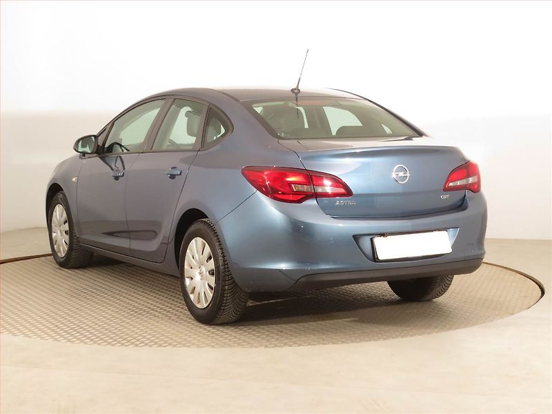 Opel Astra (2017) 1.6 CDTI, Serv.kniha, Tempomat - fotka 4 z 14