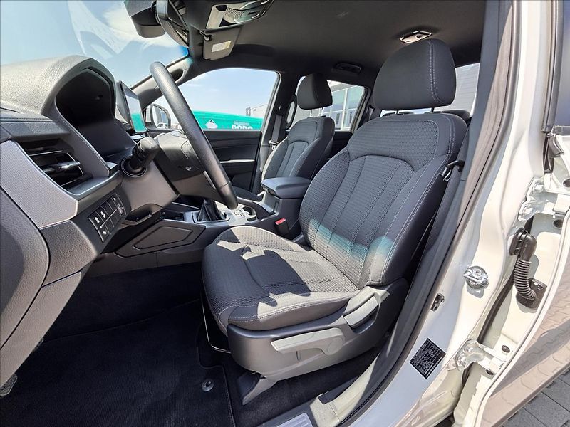 KGM Musso Grand 2,2 e-XDI Style 4WD 148kW - fotka 19 z 28