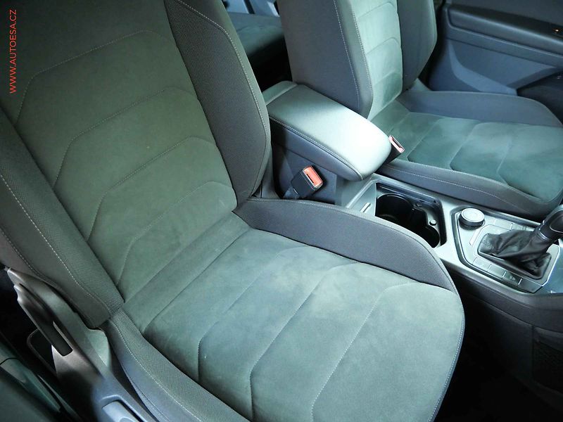 Volkswagen Tiguan (2019) 2.0TSi 4x4, Highline, DSG - fotka 11 z 21