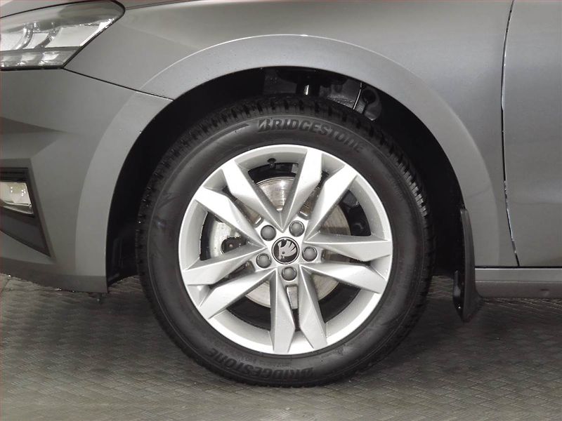 Škoda Fabia (2025) Top Selection 1.0 TSI - fotka 15 z 18