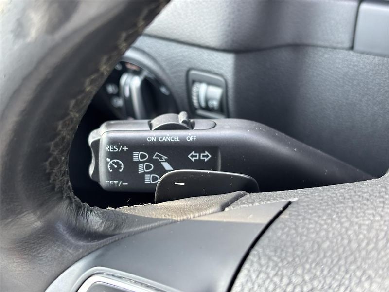 Volkswagen Tiguan 2,0 TSi 4x4 AT R-Line TOP STAV - fotka 30 z 40