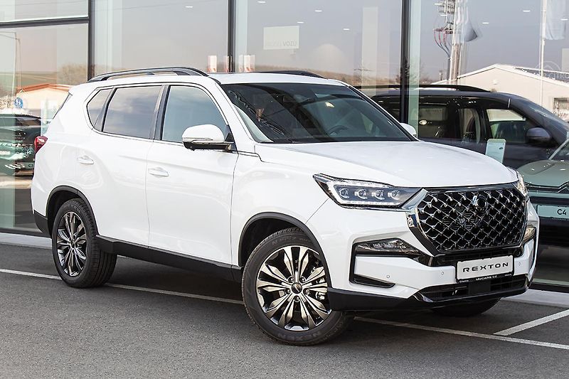 KGM Rexton (2026) 2,2 e-XDI 4WD Shift-by-wire PR - fotka 3 z 22