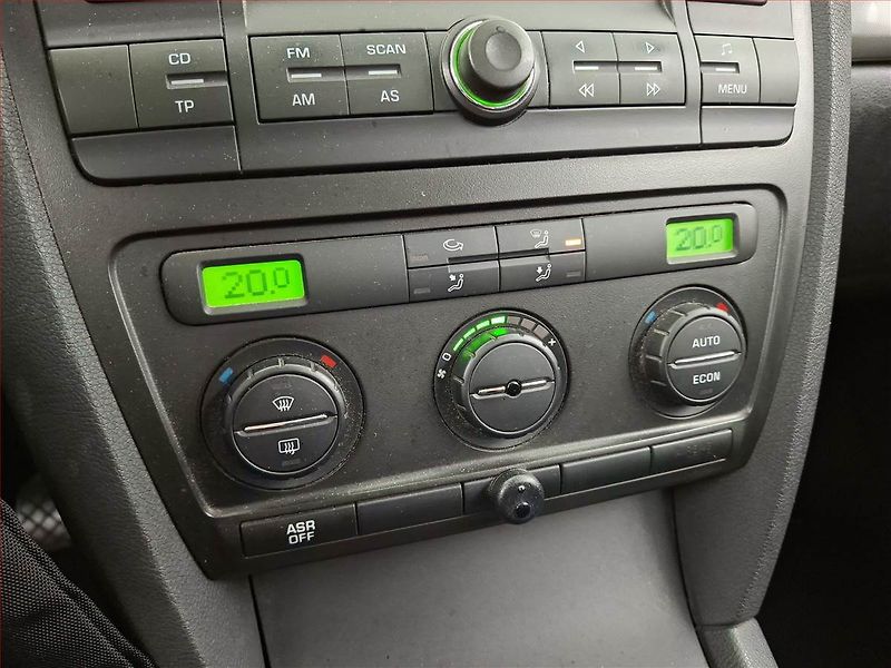 Škoda Octavia (2008) 1.9 TDI, po STK, jezdí výborně - fotka 14 z 15