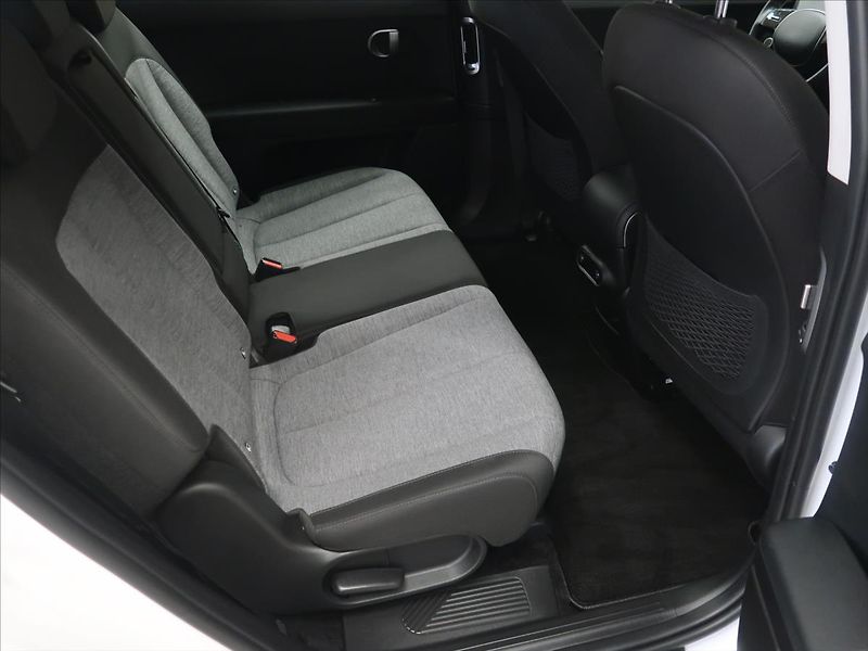 Hyundai Ioniq 5 Dynamiq Zánovní SOH 97,6% - fotka 14 z 35