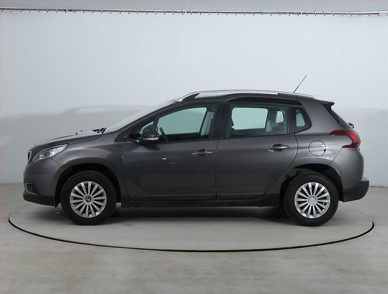 Peugeot 2008 (2019) Active 1.2 PureTech, Tempomat - fotka 3 z 16