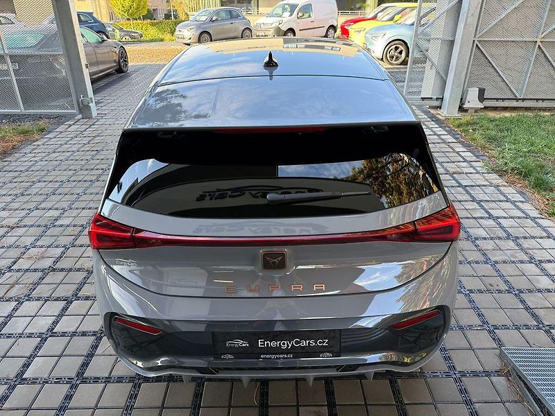 Cupra Born 150kW 360° kamera HUD 62kWh ba - fotka 42 z 45