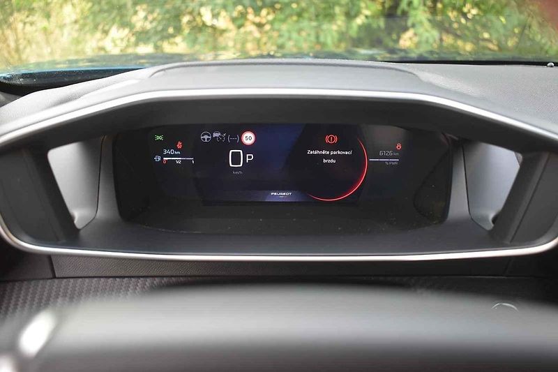 Peugeot 2008 je stylový i praktický rodinný doplněk.