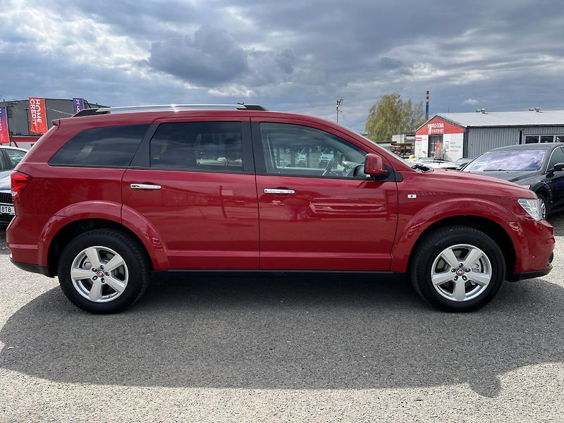Fiat Freemont 2.0MJT 4x4 AUTOMAT 7MÍST KŮŽE  - fotka 8 z 50