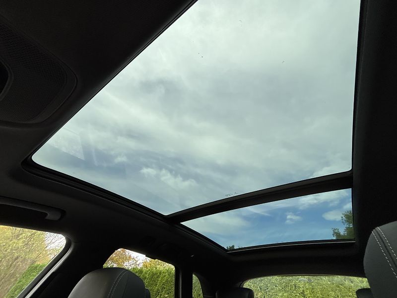 Audi Q5 (2021) 50TFSIe SLine PANO NOV BATERIE - fotka 30 z 38