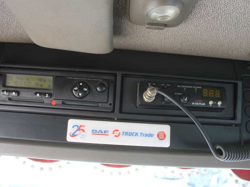 DAF CF 85.460, EURO 4, 8X4, TŘÍSTRANN - fotka 17 z 19