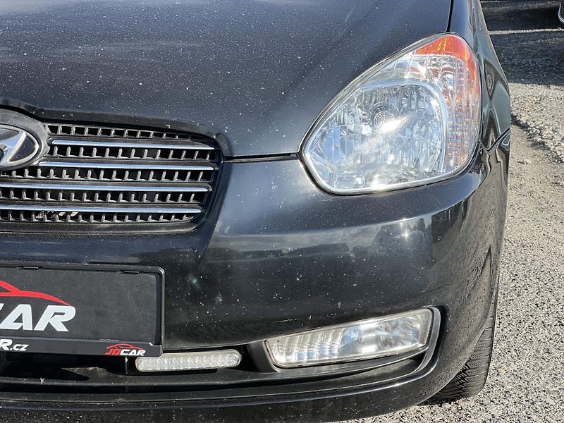 Hyundai Accent 1.5CRDi KLIMA TÁŽNÉ PŮVOD ČR - fotka 30 z 34