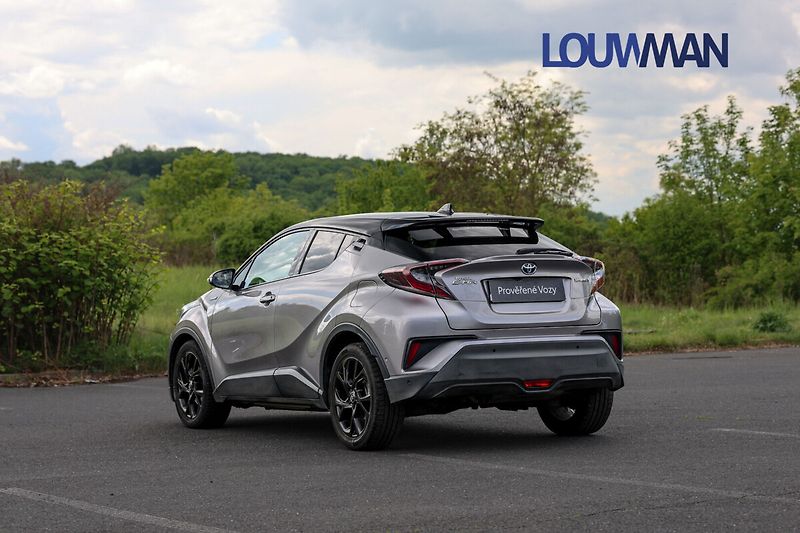 Toyota C-HR Hybrid 1.8 VVT-i Dynamic Comfo - fotka 24 z 25