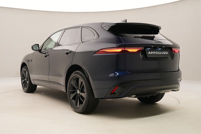 Jaguar F-Pace P250 SE R-DYNAMIC AWD AUT  - fotka 10 z 43