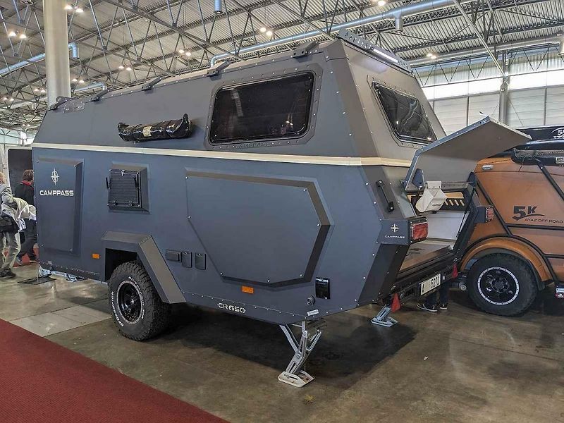 Na Caravaningu se představily expediční speciály, které zvládnou projet i Saharou