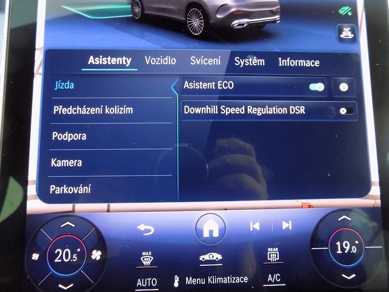 Mercedes-Benz GLC (2024) 300e/AMG/4Matic/DPH/LED/ - fotka 42 z 50