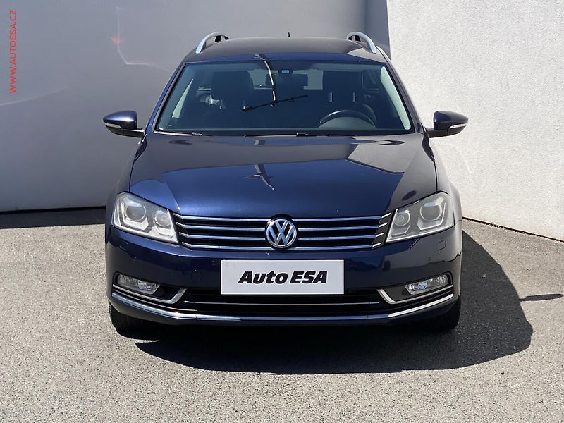 Volkswagen Passat (2014) 2.0 TDi 4x4, Highline, bixen - fotka 2 z 17