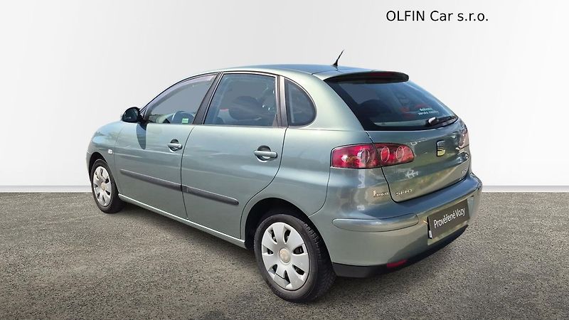 Seat Ibiza 1,4 16V 55 kW - fotka 7 z 17