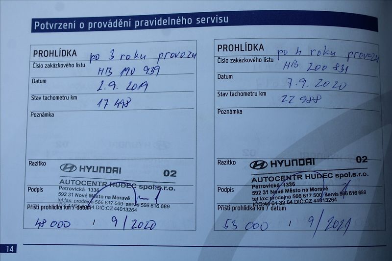 Hyundai i30 1,6 i  ČR,1.MAJ,WEEKEND DESIGN - fotka 28 z 31
