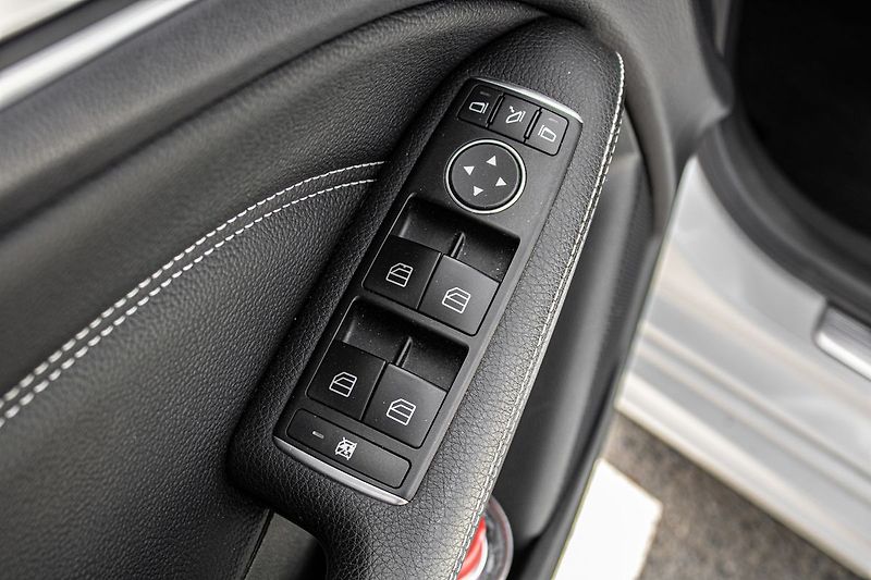 Mercedes-Benz Třídy B - fotka 16 z 34