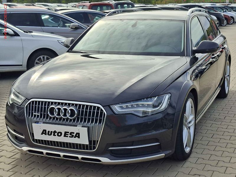 Audi A6 Allroad (2013) 3.0TDi quattro, ČR, AT, LED - fotka 3 z 21