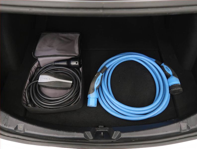 Tesla Model 3 (2020) Long Range 4WD 78kWh, SoH 89% - fotka 31 z 31