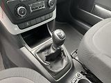 Škoda Yeti (2013) 2.0 TDi, Ambition, TZ - náhled 16