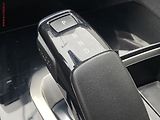 Peugeot 3008 (2019) 1.2PT, Allure, AT, navi - náhled 13