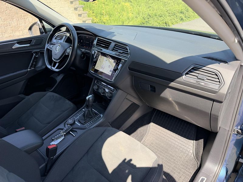 Volkswagen Tiguan Allspace 2,0TDi 176kW 4x4 automat závěs - fotka 14 z 19