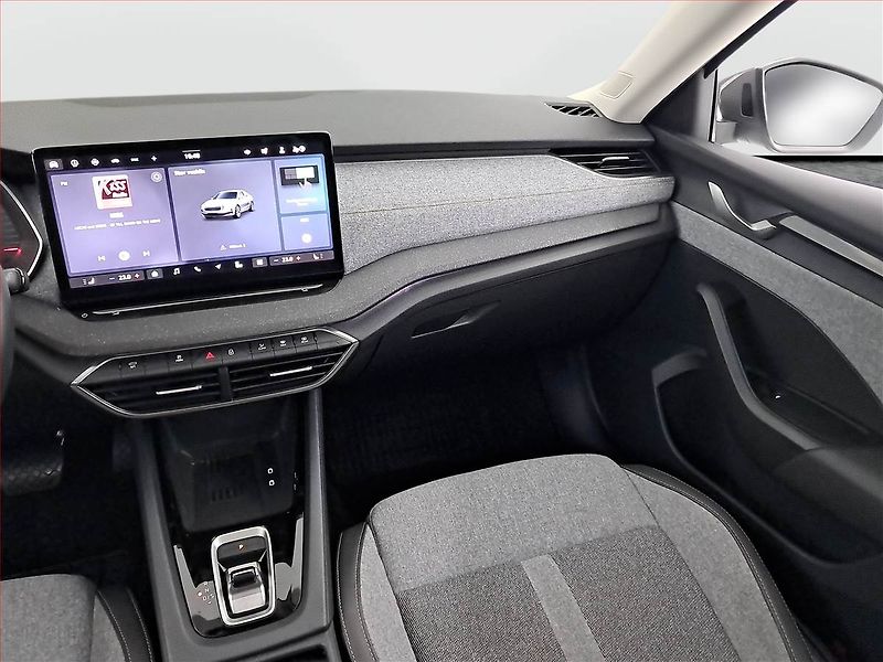 Škoda Octavia (2025) Top Selection 1.5 eTSI mHEV - fotka 8 z 21