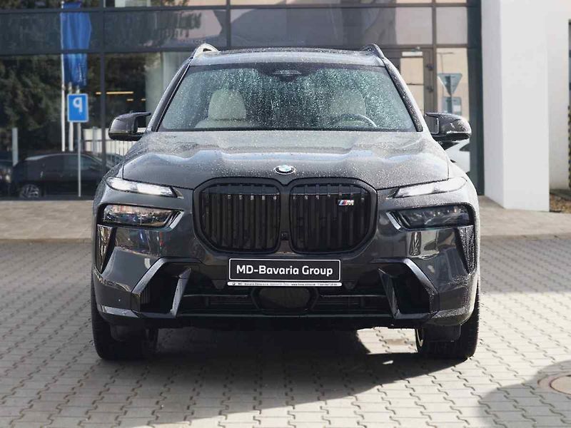 BMW X7 - fotka 2 z 10