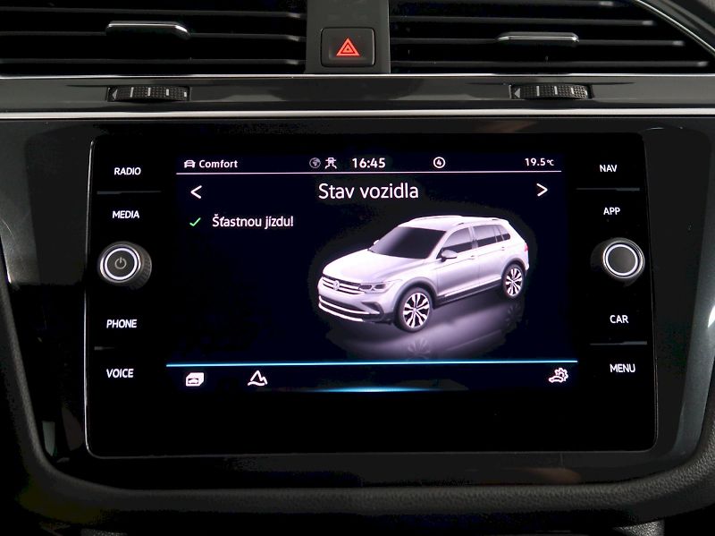 Volkswagen Tiguan (2021) R-LINE 2.0TSI 140KW 4x4 DSG - fotka 28 z 40