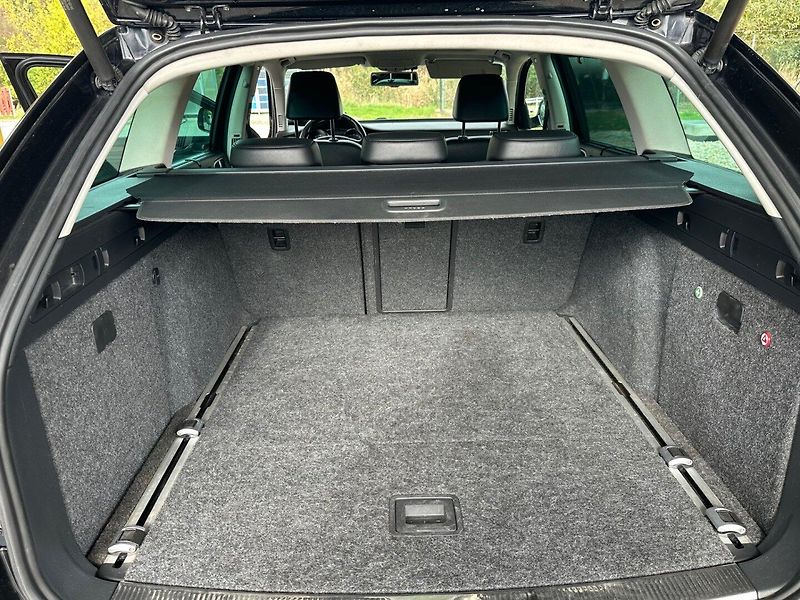 Škoda Superb (2011) 3.6 V6 4x4 WEBASTO,SERVISOVANÝ - fotka 17 z 22