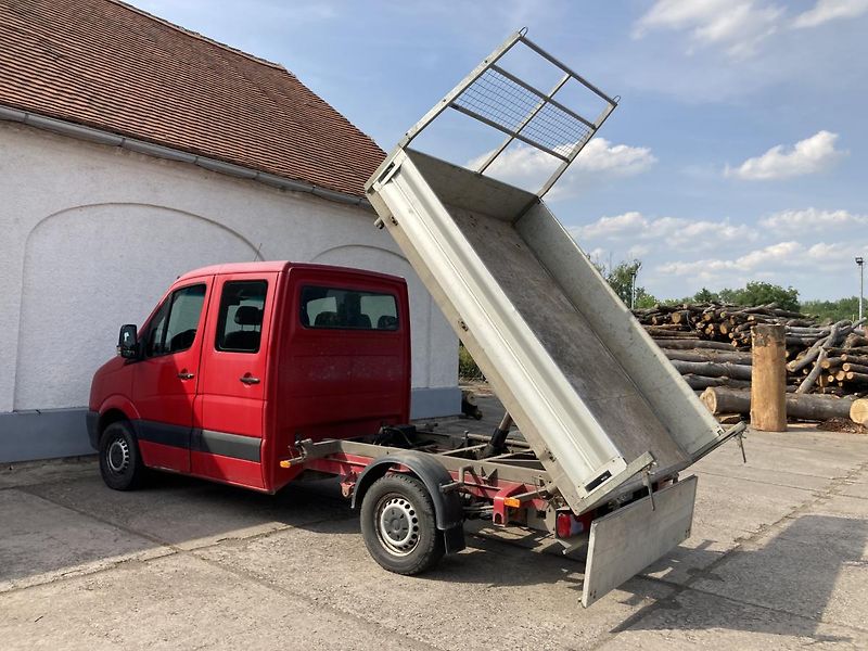 Volkswagen Crafter (2015) 2.0TDI 7MÍST SKLOPKA 1MAJ ČR ! - fotka 22 z 23
