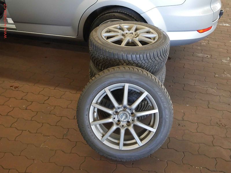 Ford Mondeo (2010) 2.0TDCi, 2.maj,ČR, Xenon - fotka 20 z 20